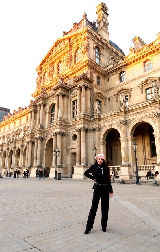 Place Museo del Louvre