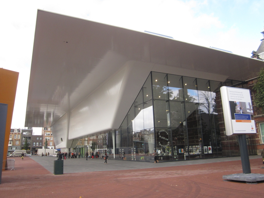 Place Stedelijk Museum