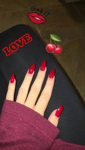 Unhas vermelhas💅🏻🍒