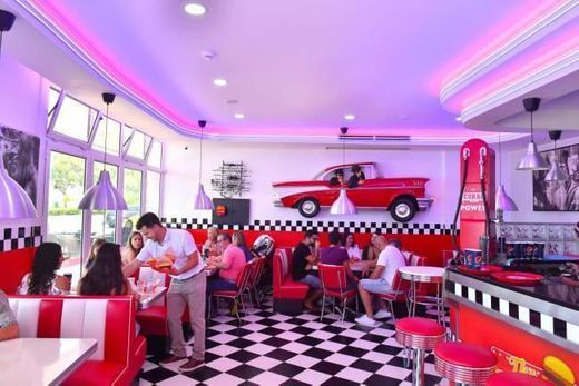 Restaurantes The Red Car Madeira American 50'