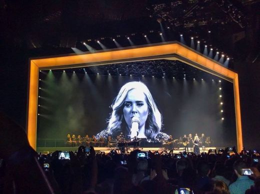 Adele (Altice Arena, 2016)