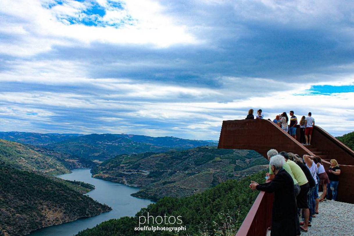 Place Miradouro do Ujo