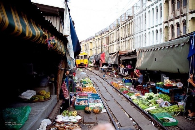 Lugar Maeklong