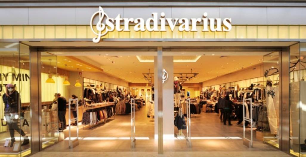 Moda STRADIVARIUS 