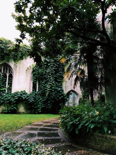 St. Dunstan in the East Church Garden