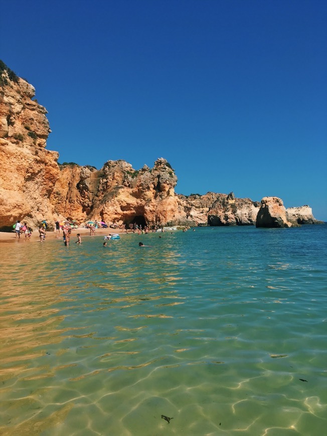 Lugar Rua Praia dos Três Irmãos