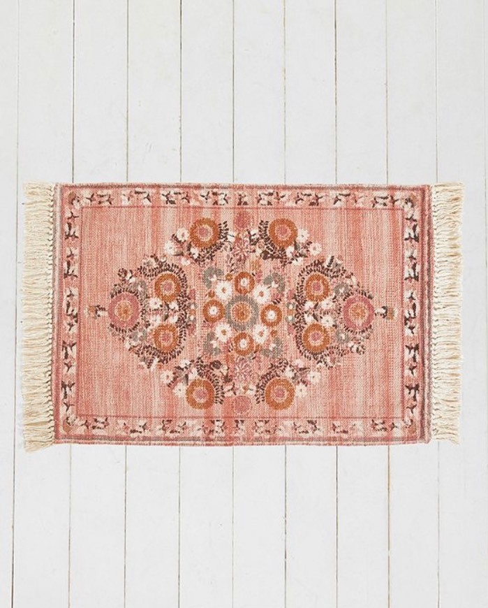 Producto UO Stina Floral 2x3 Rug