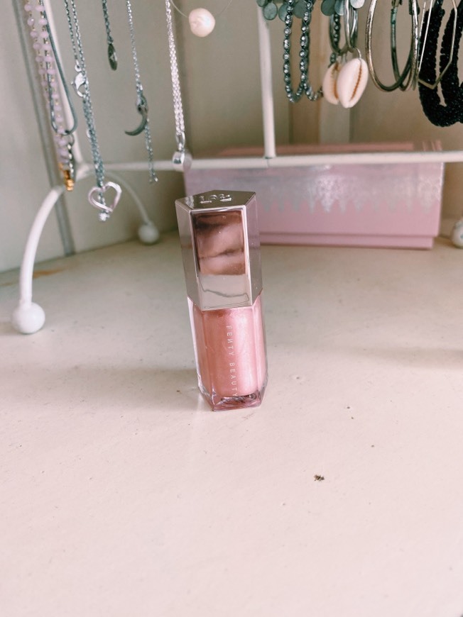 Belleza Fenty Beauty By Rihanna