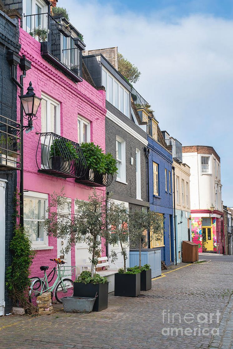 Places St Lukes Mews