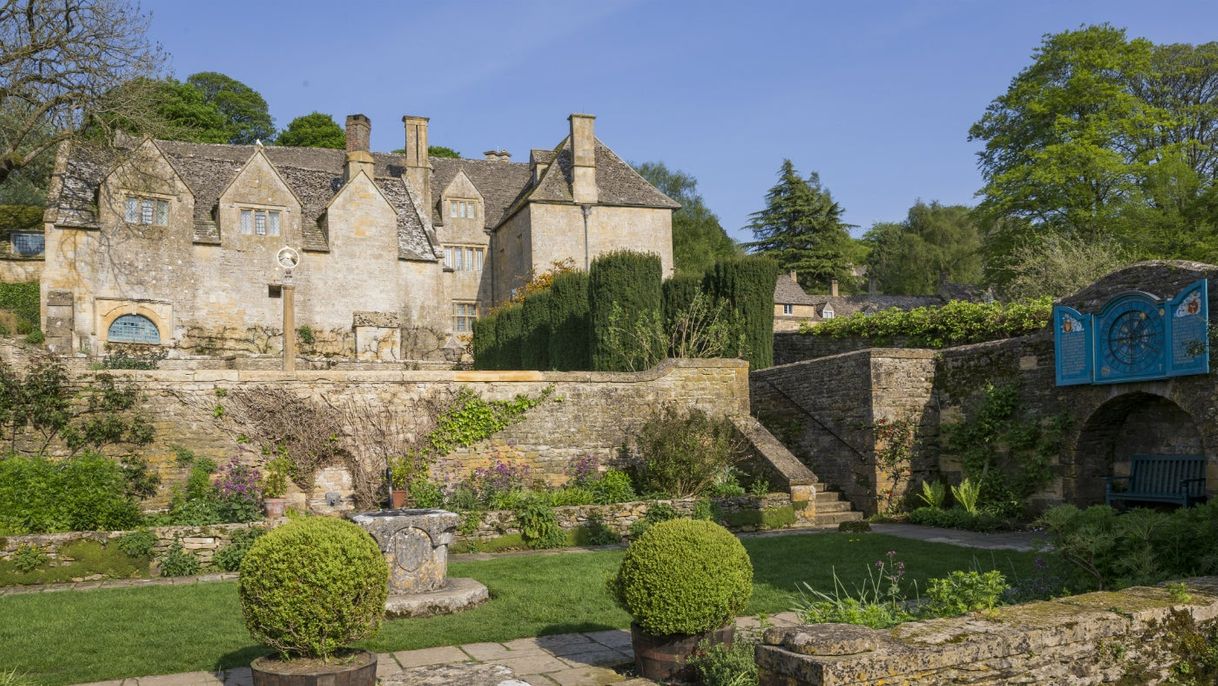 Place National Trust Snowshill Manor and Garden