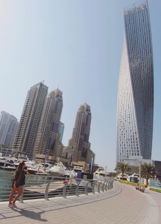 Place Dubai Marina Mall