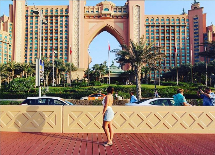 Place Jumeirah Beach Hotel