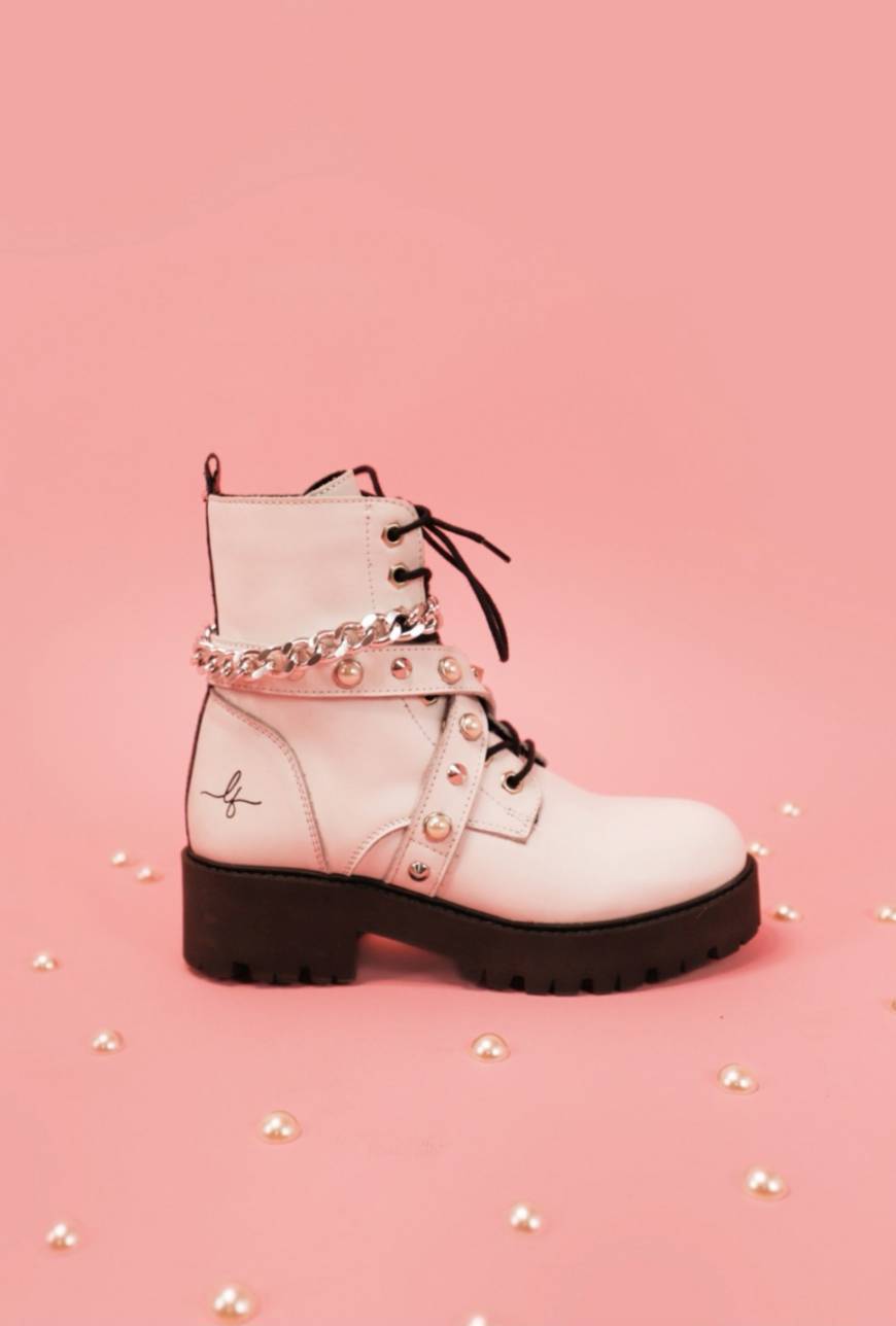 Social Botas brancas 