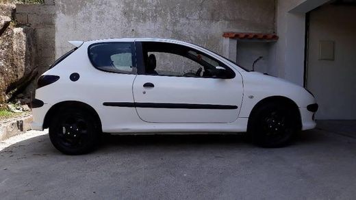 Peugeot 206 stance