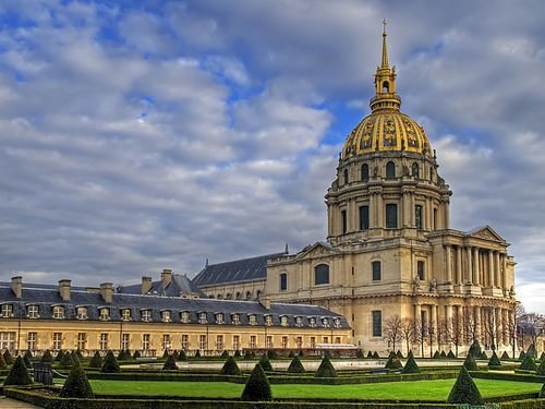 Place Les Invalides