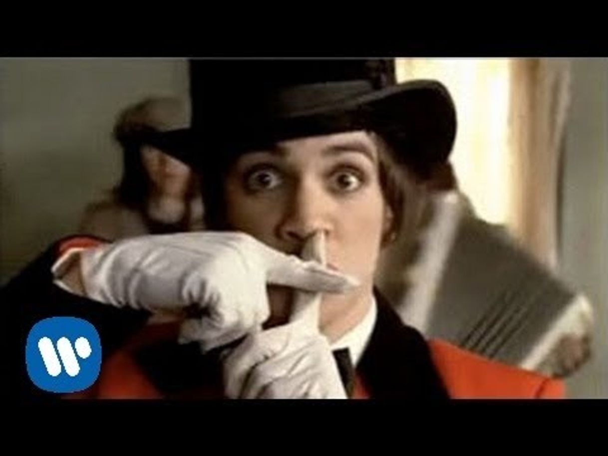 Canción I Write Sins Not Tragedies