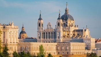 Lugar Almudena Cathedral