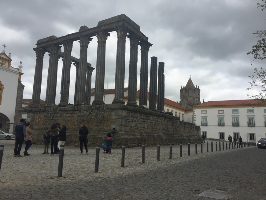 Lugar Templo romano de Évora