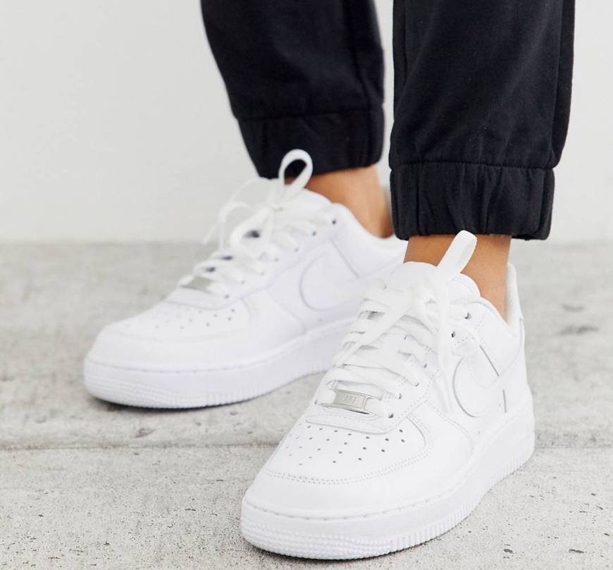Moda WHITE AIR FORCE