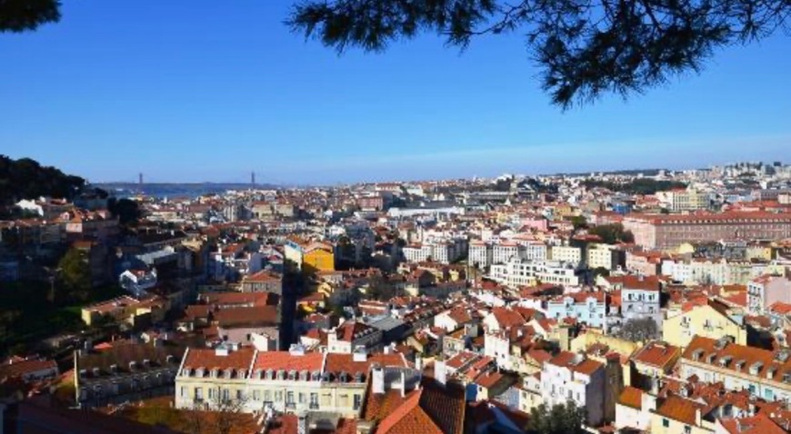 Place Miradouro Sophia de Mello Breyner Andresen