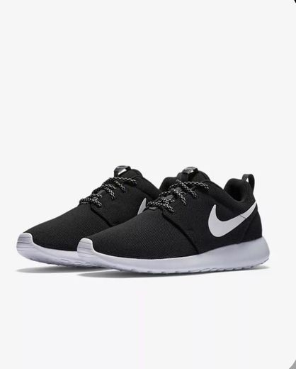 Nike Roshe One 