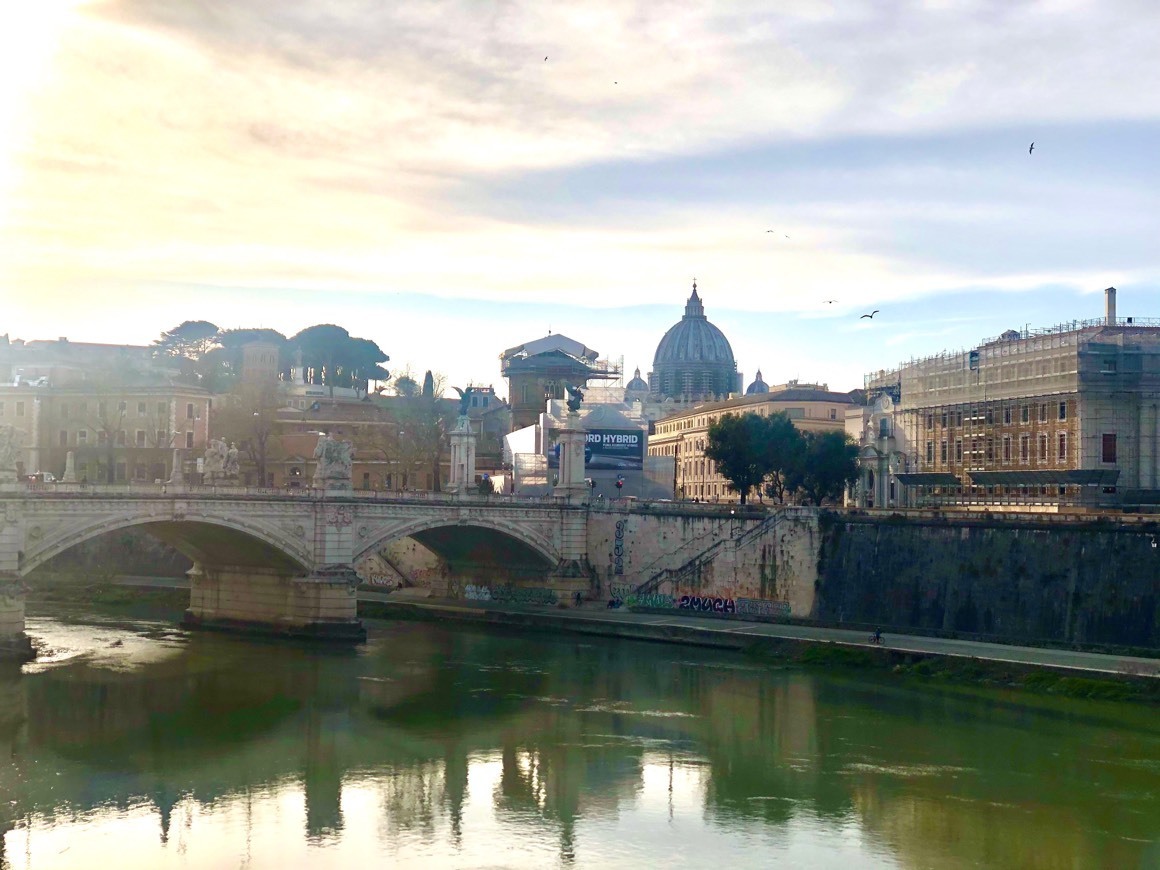 Place Fiume Tevere