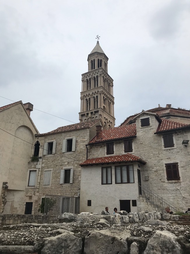 Lugar Split