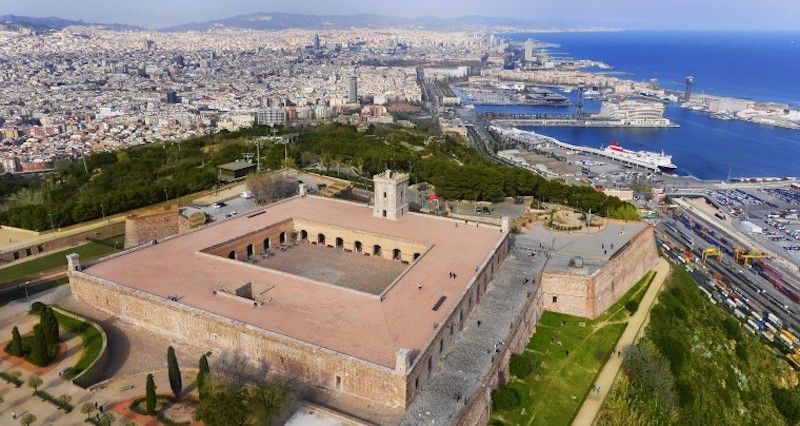 Place Castillo de Montjuïc