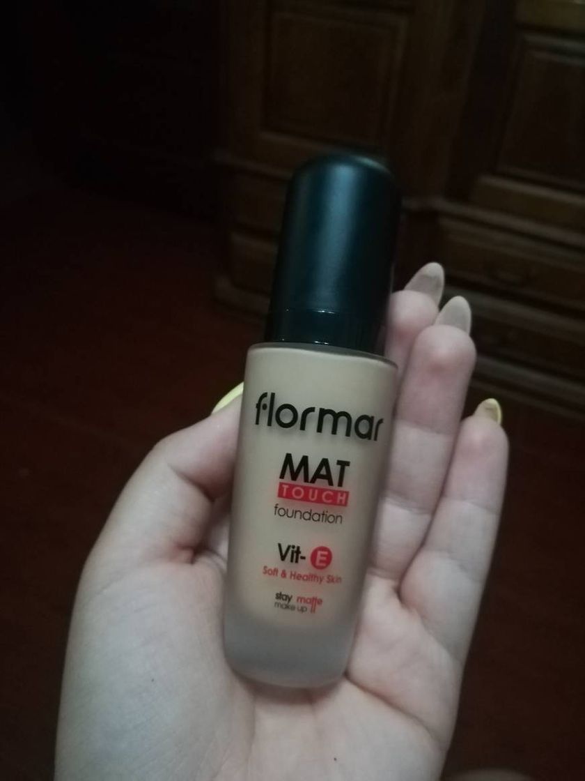 Producto Flormar Mat Touch Foundation 