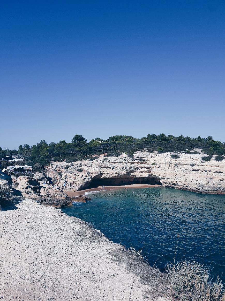 Place Albandeira Beach