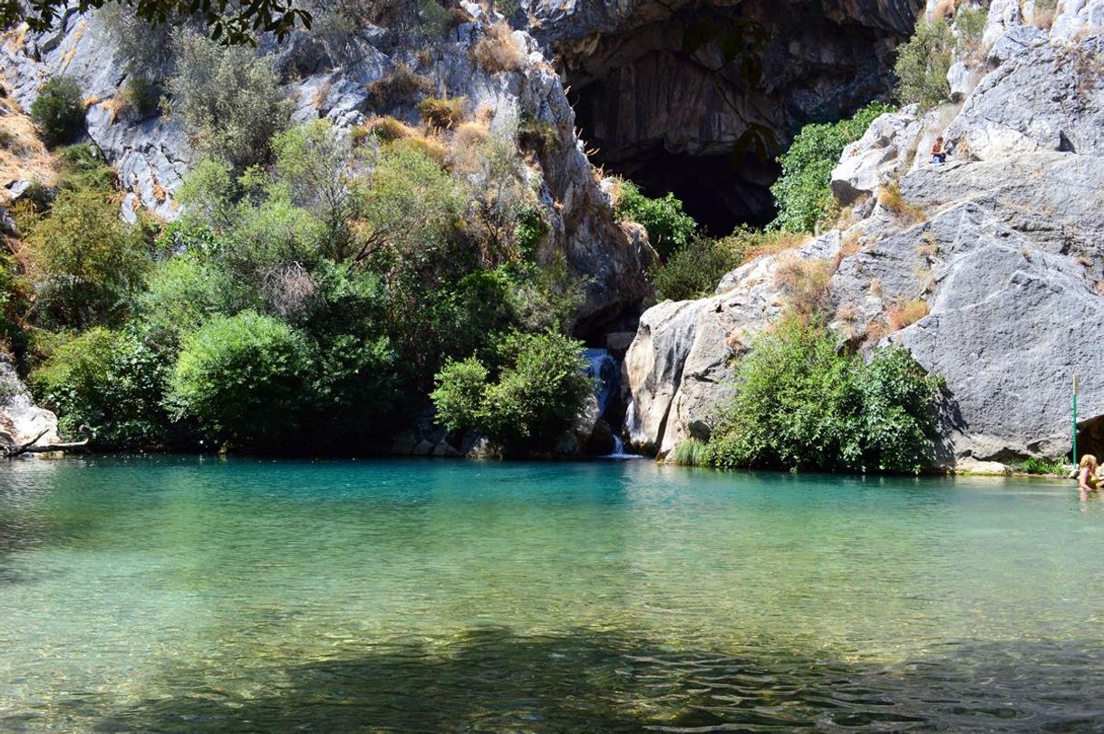 Places Cueva del Gato