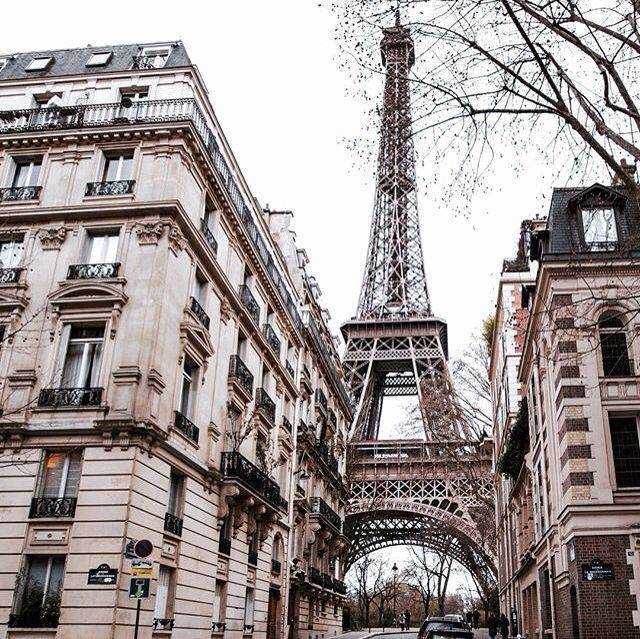 Place France, Eiffel Tower 