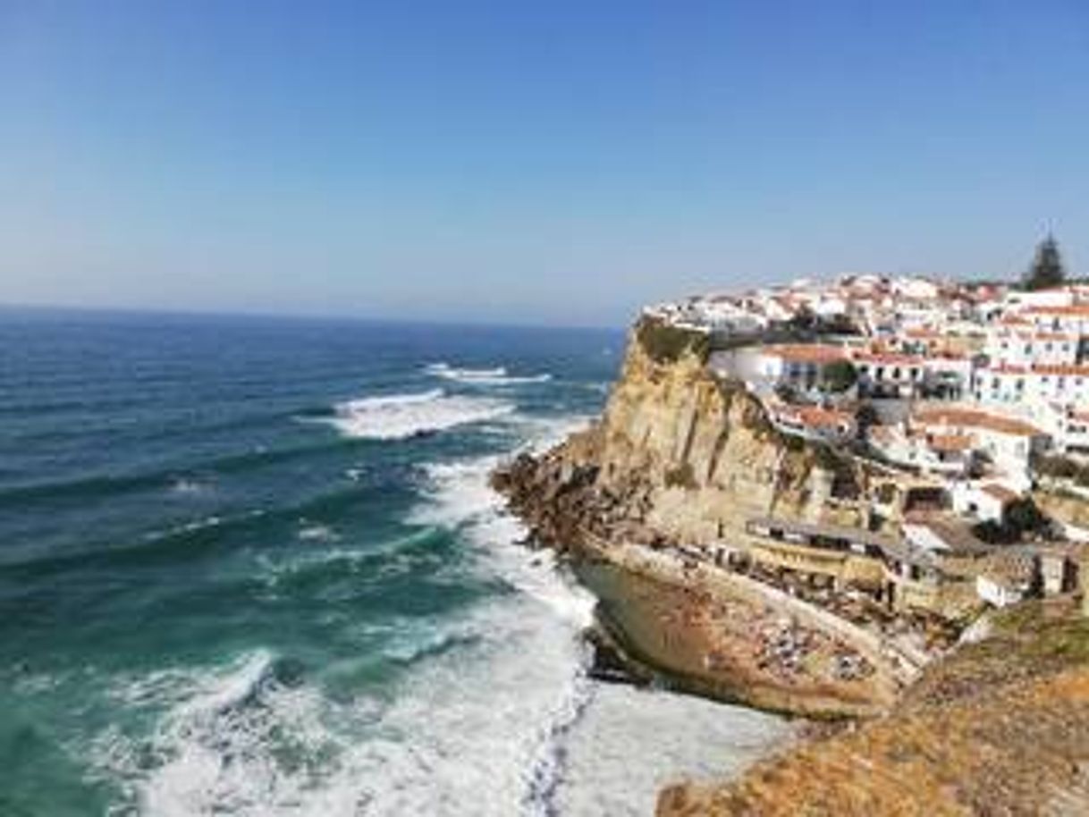 Lugar Azenhas do Mar Village