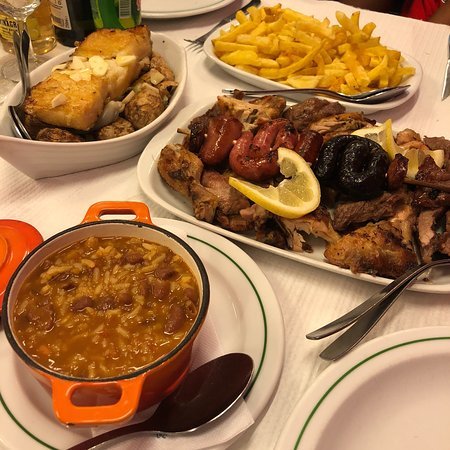 Restaurantes Tó Dos Frangos-churrascaria Lda,o