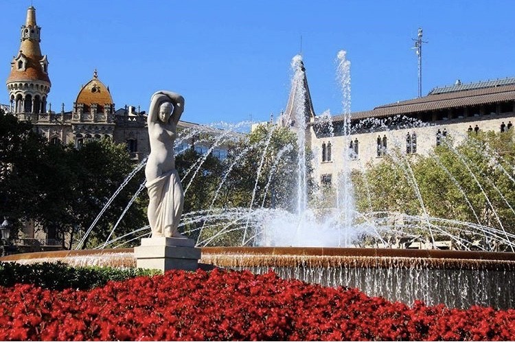 Place Plaça de Catalunya