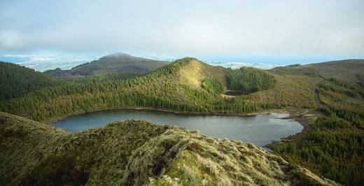 Lagoa Rasa - 7 cidades São Miguel Azores