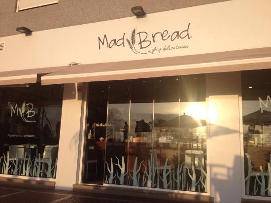 Restaurantes Bread and Coffee