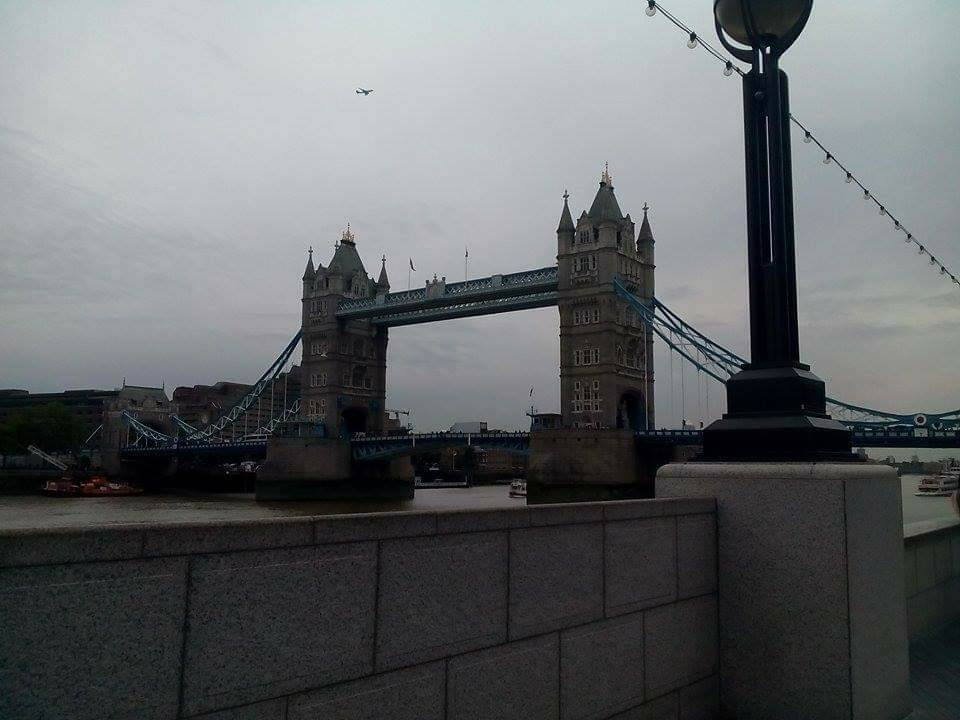 Place London Bridge