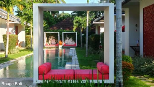 Rouge Bali - Lounge Bar, Villas & Spa