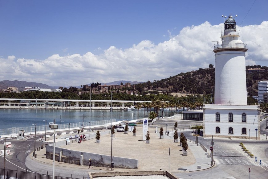 Place La Farola - Faro de Málaga