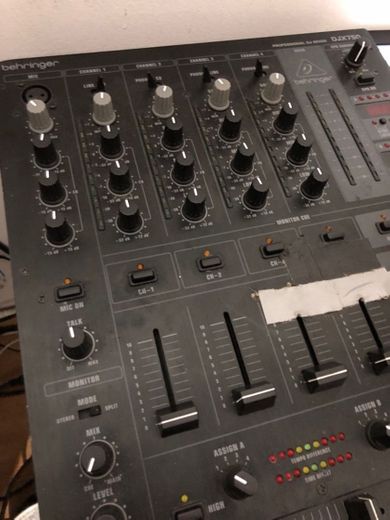 Mixer Behringer DJX 750 Bucuresti Sectorul 6 • 