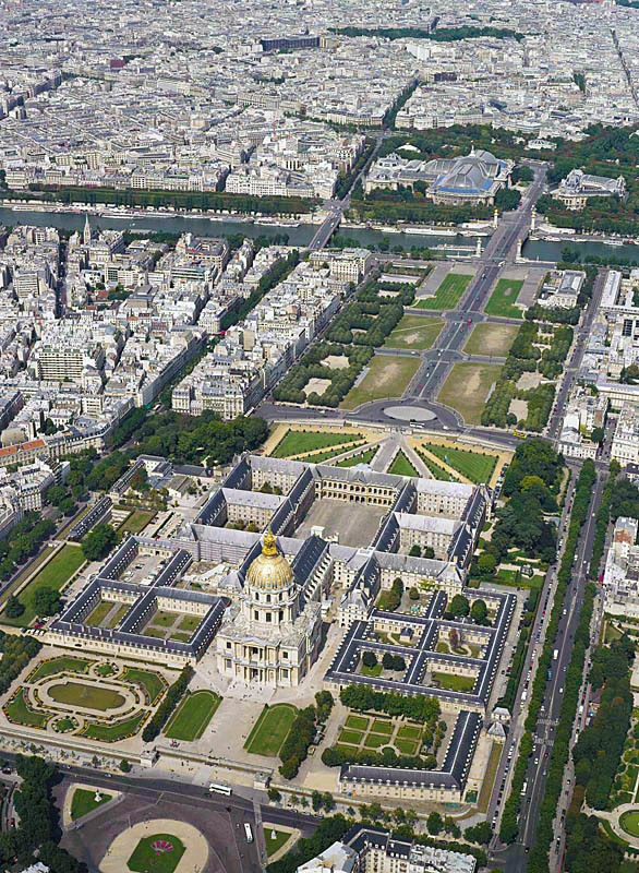 Place Les Invalides