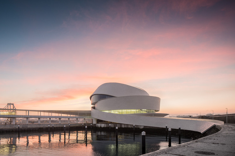 Place Terminal de Cruceros del Puerto de Leixões