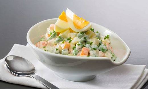 Salada Russa com atum