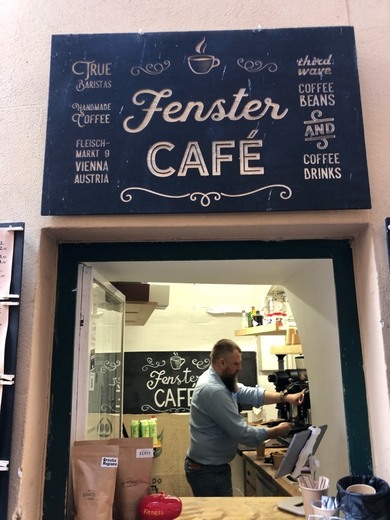Fenster Cafe / third wave coffee shop / specialty coffee / best coffee in Vienna