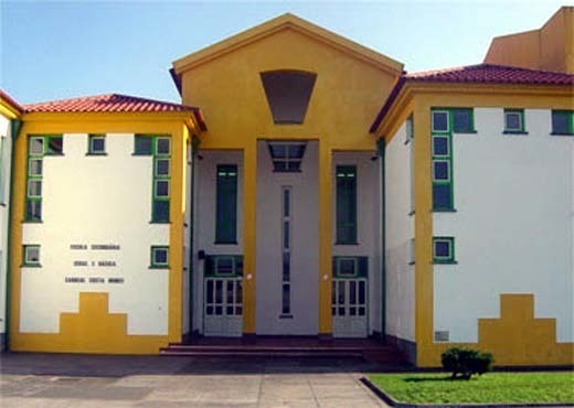 Cardeal Costa Nunes School (Madalena Junior High)