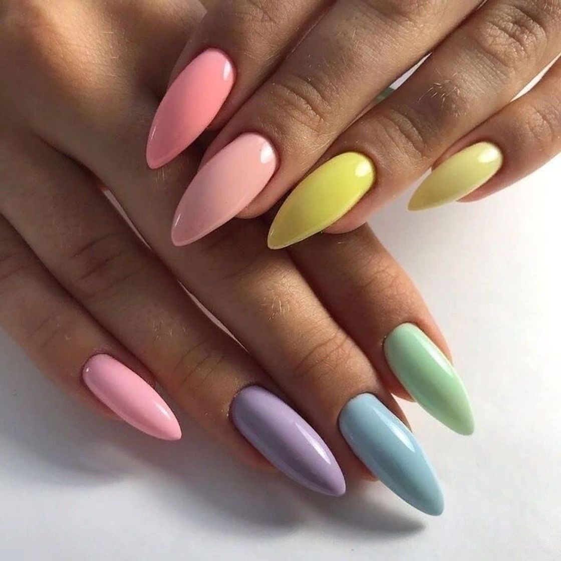 Moda Inspiração para unhas você encontra aqui 💅🏼😍💜💛💖🔥✨