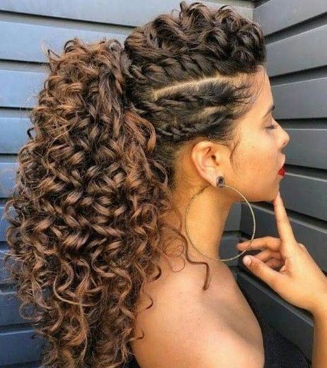 Penteado para quem tem cachos! \o/