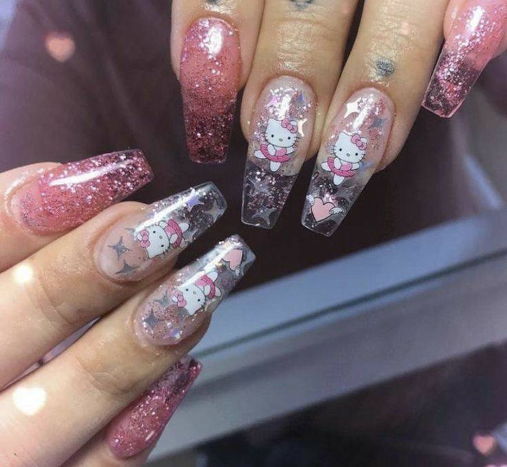 Social hello kitty nails