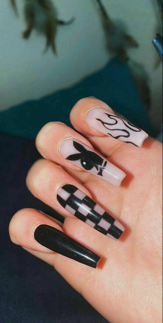 Social playboy bunny nails
